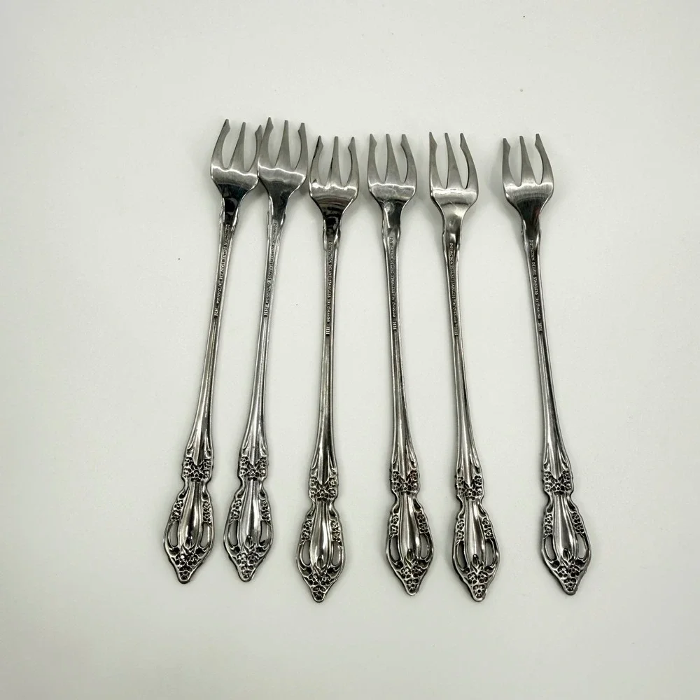 Oneida Distinction Deluxe Raphael Stainless Steel 6 Cocktail Seafood Forks 6